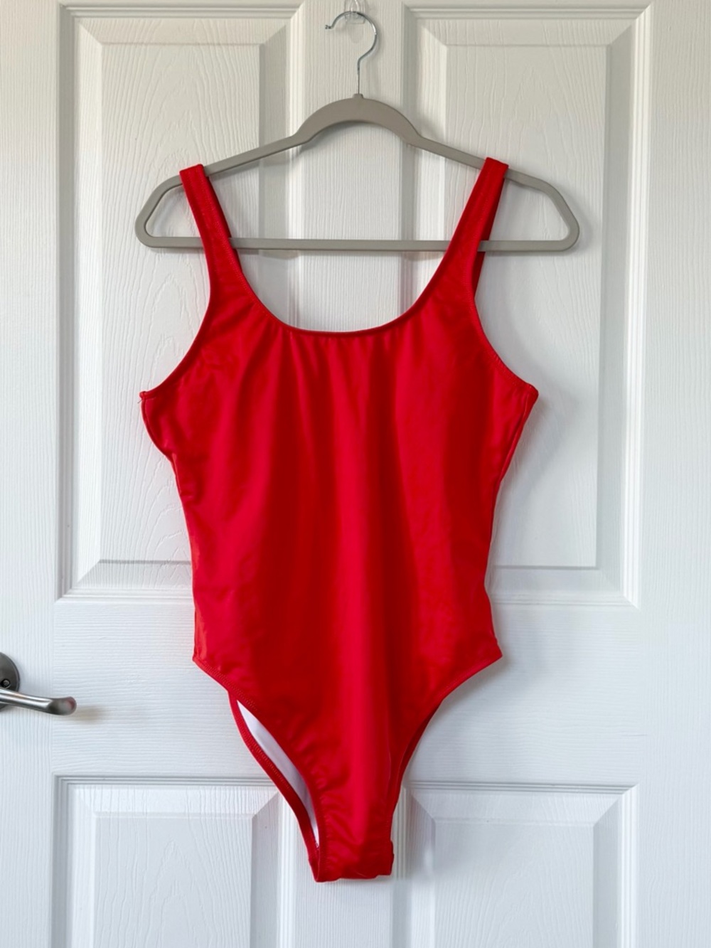 PINK Victoria's Secret Red Scoop Neck One-Piece Bathing Swimsuit NWT - Picture 2 of 7